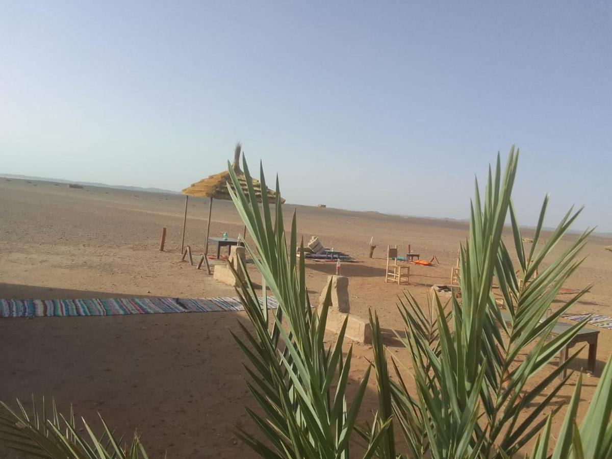 ホテル Camp Familia Erg Chebbi メルズーガ エクステリア 写真