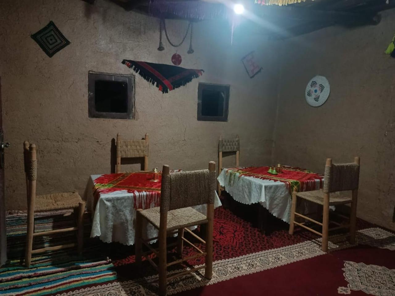 ホテル Camp Familia Erg Chebbi メルズーガ エクステリア 写真