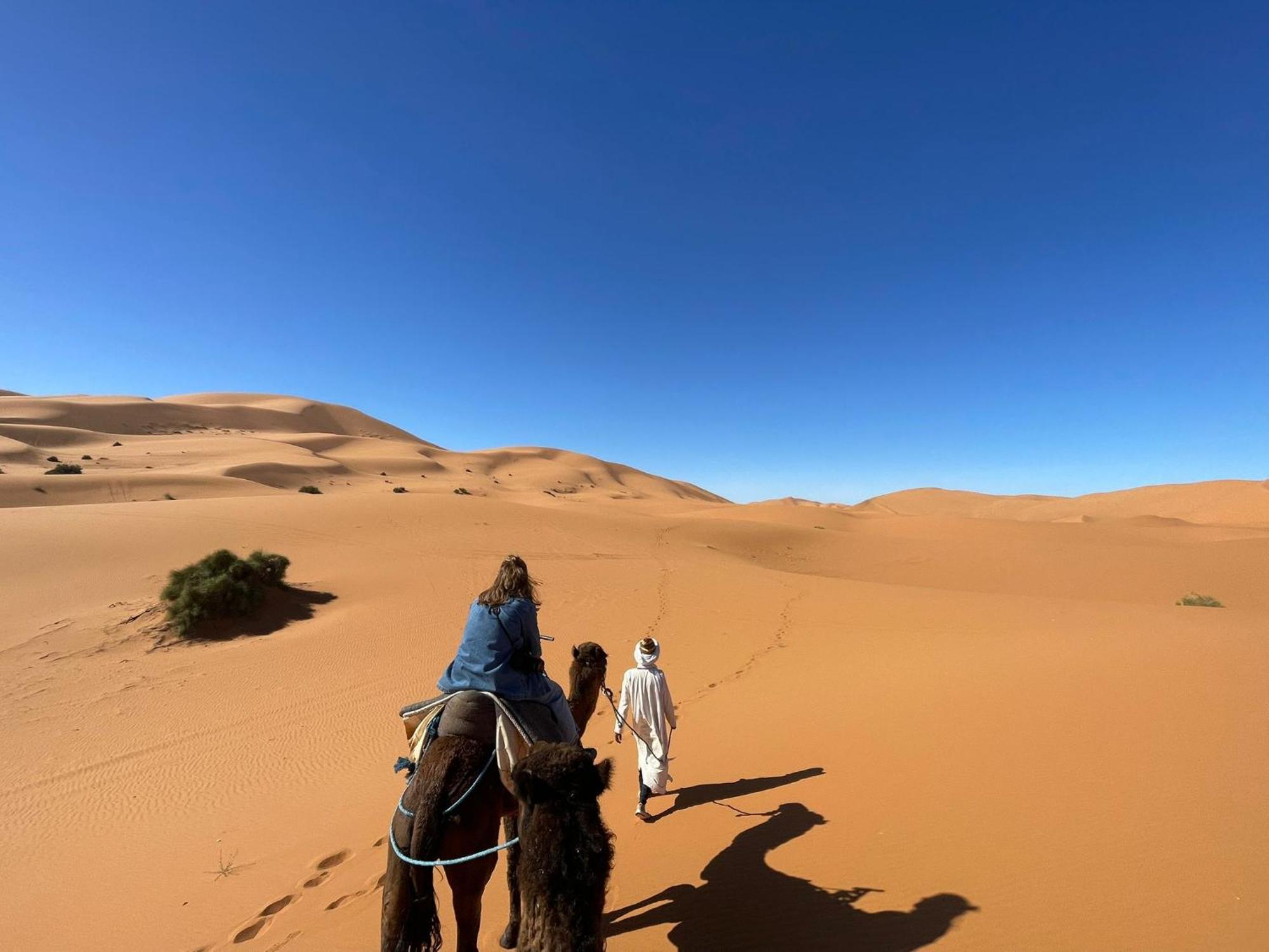 ホテル Camp Familia Erg Chebbi メルズーガ エクステリア 写真