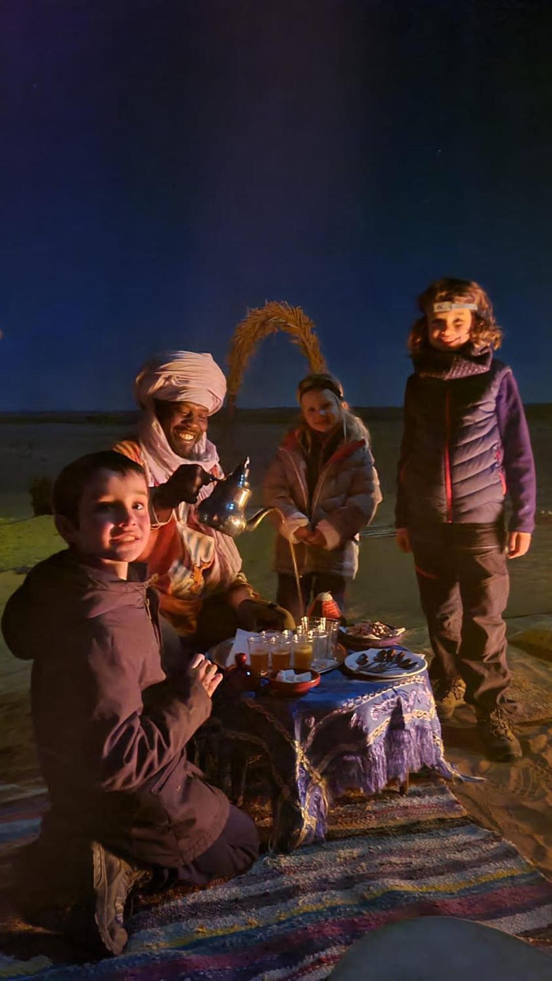 ホテル Camp Familia Erg Chebbi メルズーガ エクステリア 写真